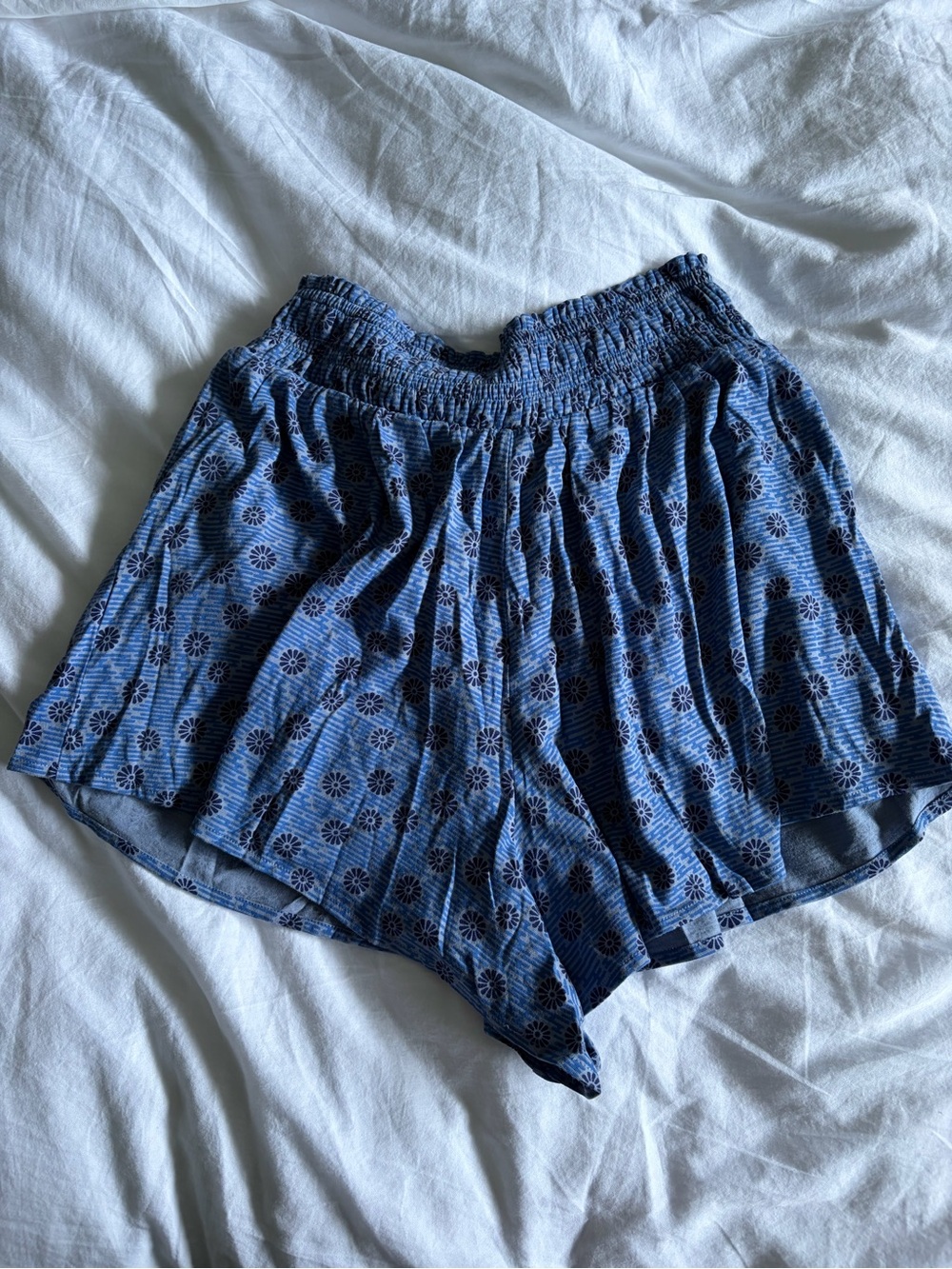 Daily Practice by Anthropologie Floral Smocked Shorts - Size M